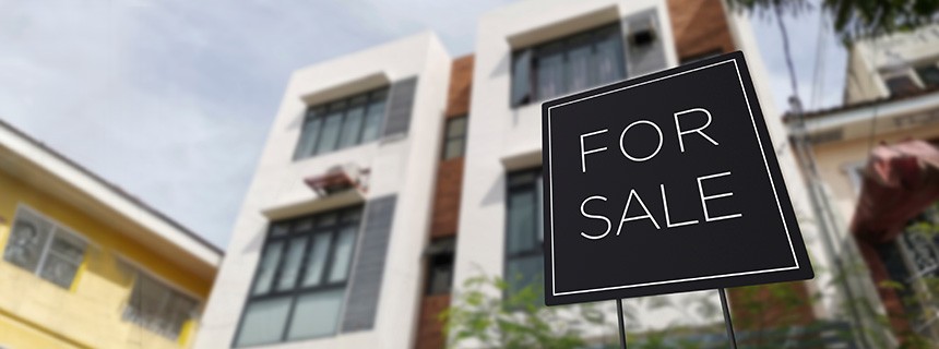 foreclosed for sale sign